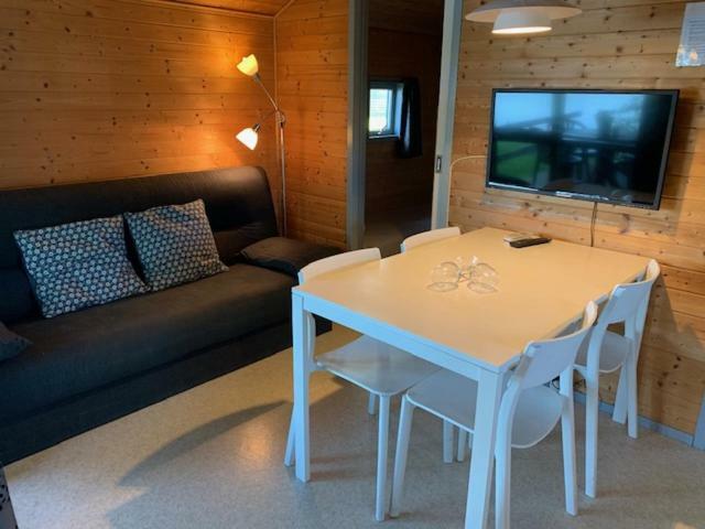 Tangloppen Camping & Cottages อิสเฮย ภายนอก รูปภาพ