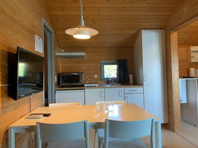Tangloppen Camping & Cottages อิสเฮย ภายนอก รูปภาพ